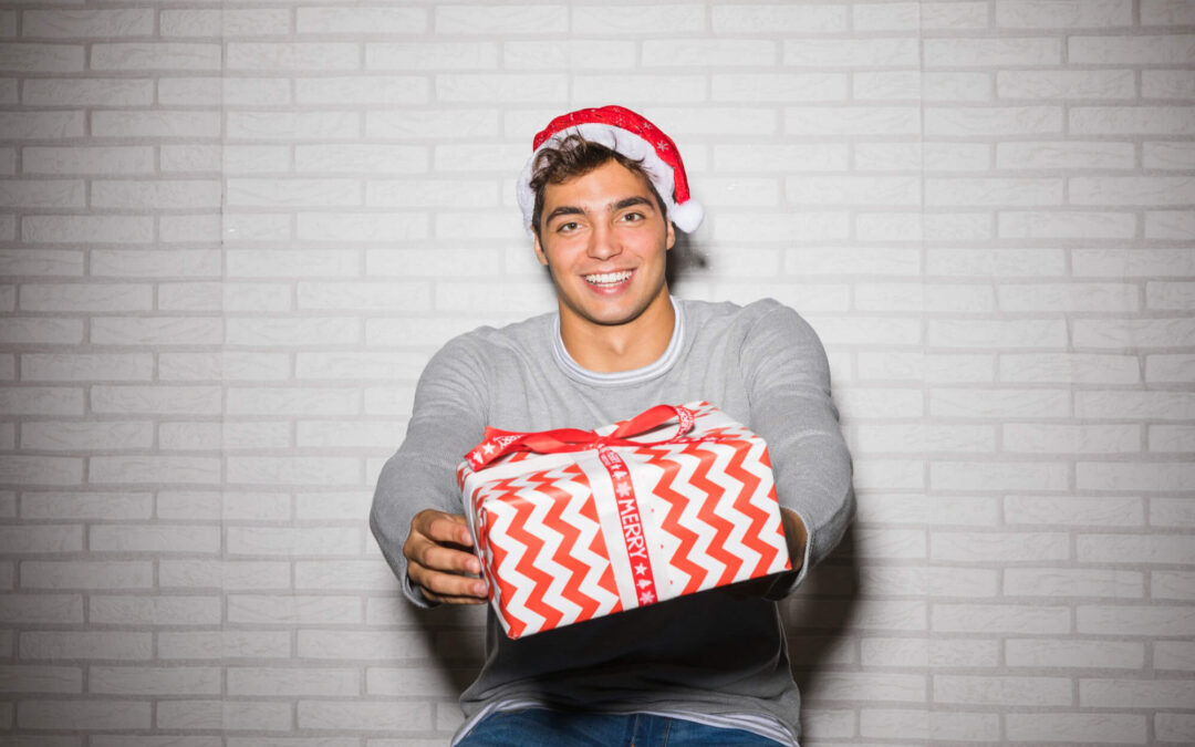 The Gift of Good Oral Health: Holiday Dental Care Package Ideas